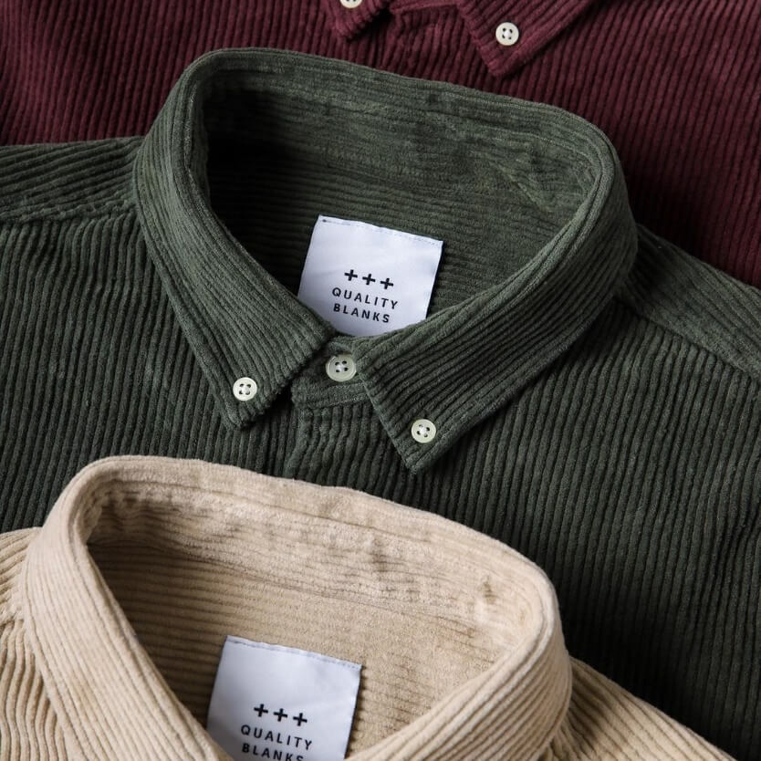 撥水性の高い生地を使っているので、急な雨でも安心。