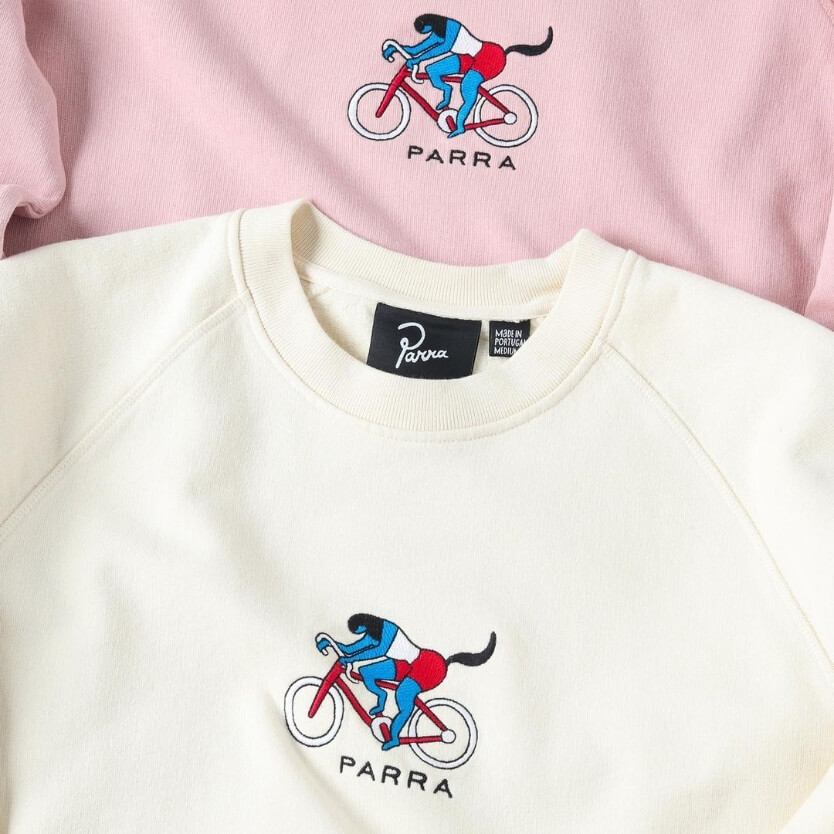 撥水性の高い生地を使っているので、急な雨でも安心。